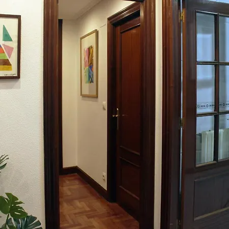 Lasai Con Parking Directo * Більбао